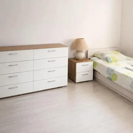 Appartement **** Sea 1 A 8 Personnes 80m2 A 120m De La **** Ajaccio (Corsica)