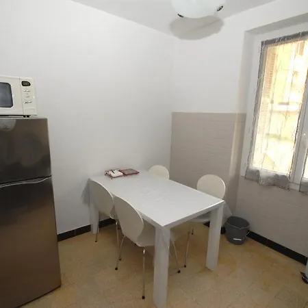 **** Sea 1 A 8 Personnes 80m2 A 120m De La **** Appartement