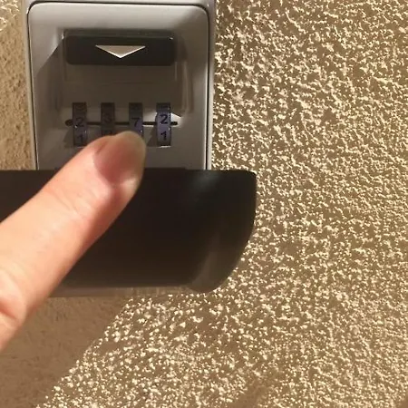 Apartment **** Sea 1 A 8 Personnes 80m2 A 120m De La **** Ajaccio (Corsica)