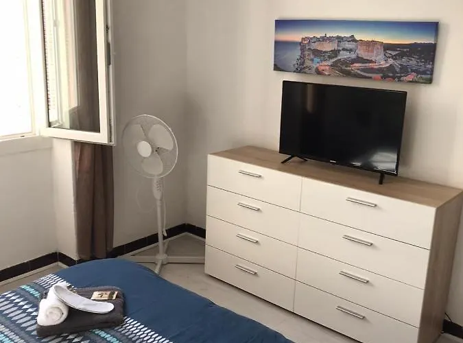 Apartment **** Sea 1 A 8 Personnes 80m2 A 120m De La ****