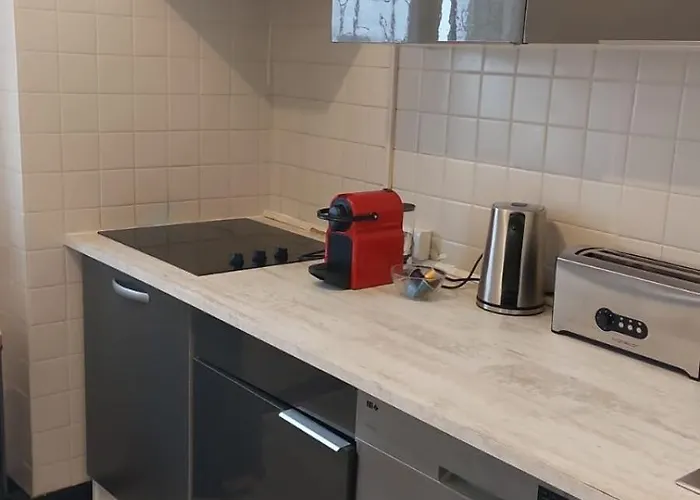 **** Sea 1 A 8 Personnes 80m2 A 120m De La **** Apartment