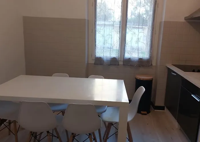 **** Sea 1 A 8 Personnes 80m2 A 120m De La ****