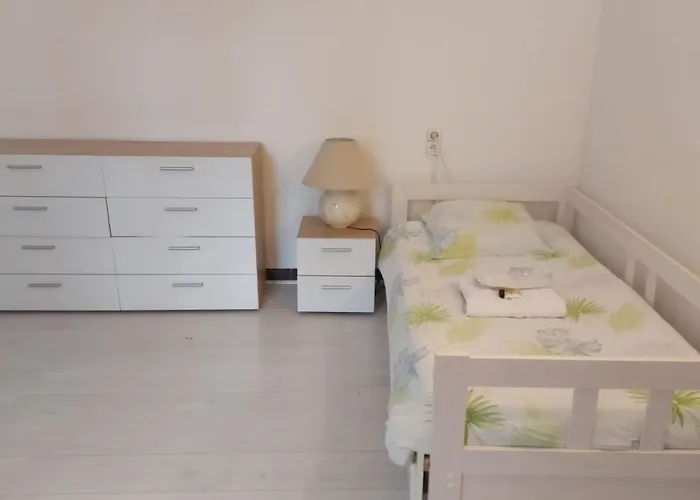 **** Sea 1 A 8 Personnes 80m2 A 120m De La **** * Ajaccio (Corsica)